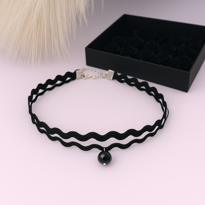 Choker ümmarguse ripatsiga