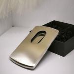 Alumiiniumist kaarditasku, hall värv