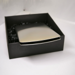 Alumiiniumist kaarditasku, hall värv