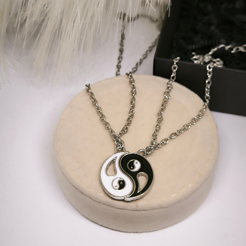 Kaelakeede komplekt paarile "Yin Yang"