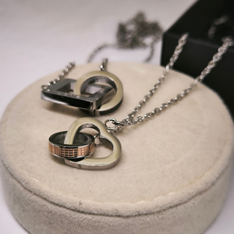 Kaelakeede komplekt paarile "Love forever"