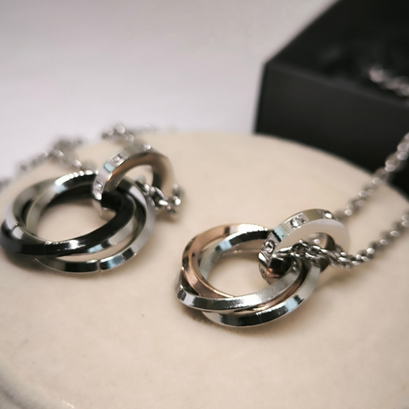 Ehete komplekt paarile "Armastuse sõrmused"