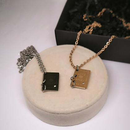 Kaelakeed paarile "Armastuslugu"