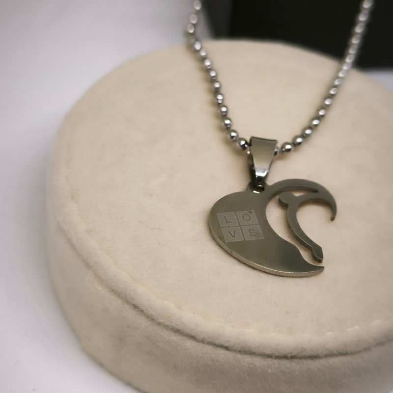 Kaelakeed paarile "Love"