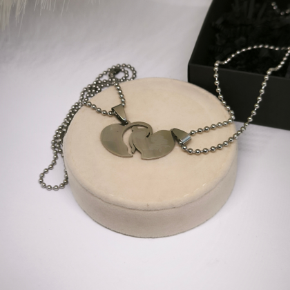 Kaelakeed paarile "Love"