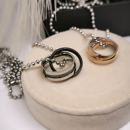 Kaelakeede komplekt paarile "Rõngad"