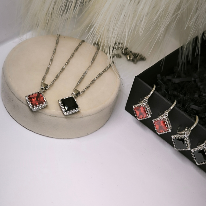 Ehetekomplekt "Sädelev kristall"