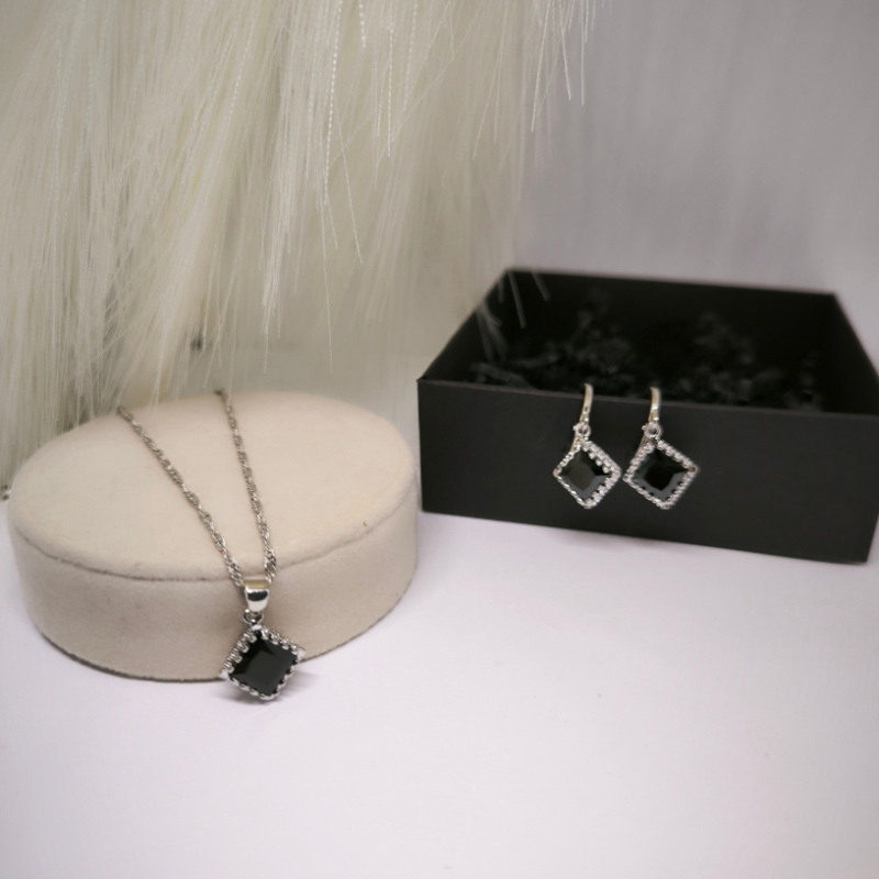 Ehetekomplekt "Sädelev kristall"