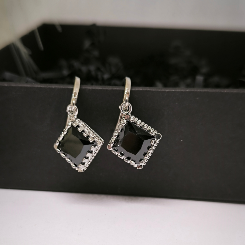 Ehetekomplekt "Sädelev kristall"