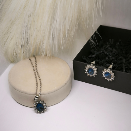 Ehete komplekt siniste kristallidega