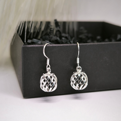 Kerged kõrvarõngad