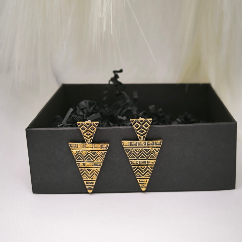 Retro stiilis kõrvarõngad