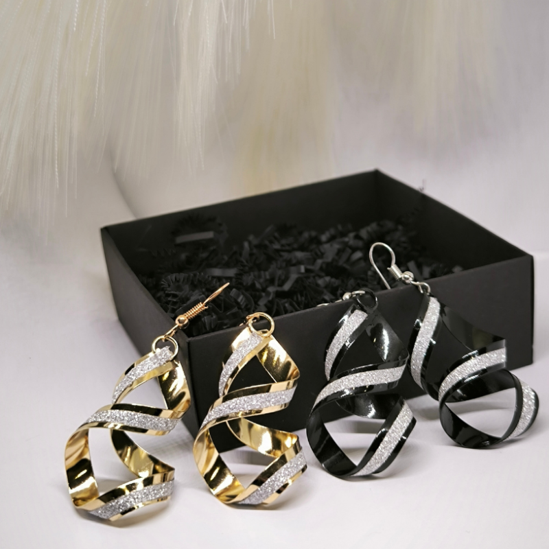 Modernsed kõrvarõngad