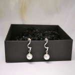 Kõrvarõngad pärliga ripatsiga