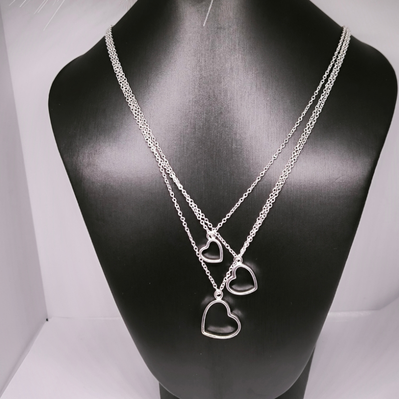 Kaelakee "Kolm südant"