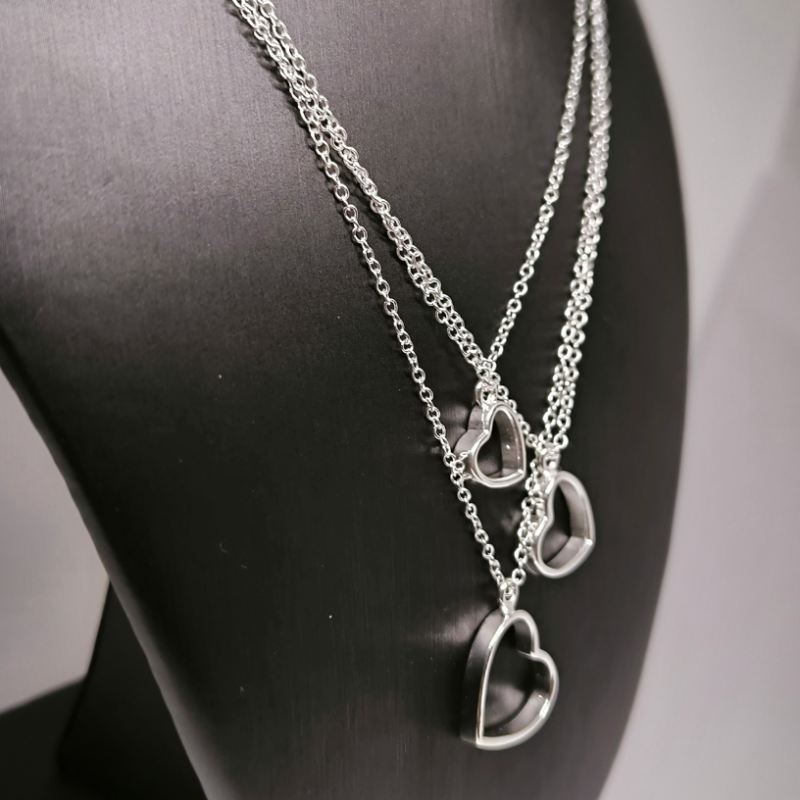 Kaelakee "Kolm südant"