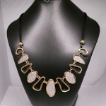 Vintage-stiilis kaelakee