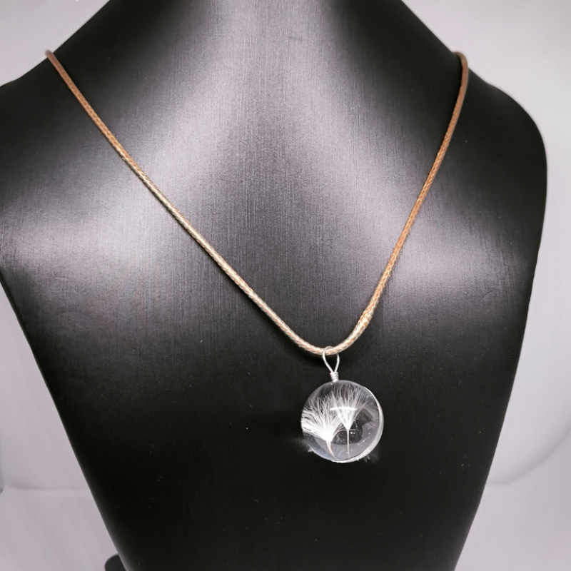 Kaelakee "Udusuled klaasis"