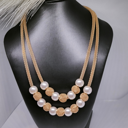 Kahekordne pärlimitatsiooniga kaelakee