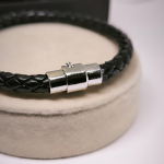 Kõrgekvaliteediline must käevõru magnetkinnitusega