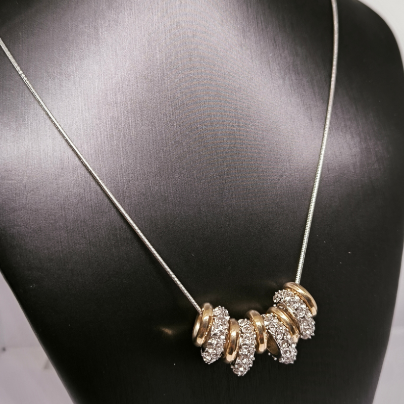 Naiste kaelakee "Rõngad"