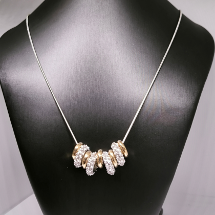 Naiste kaelakee "Rõngad"