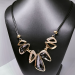 Vintage stiilis naiste kaelakee