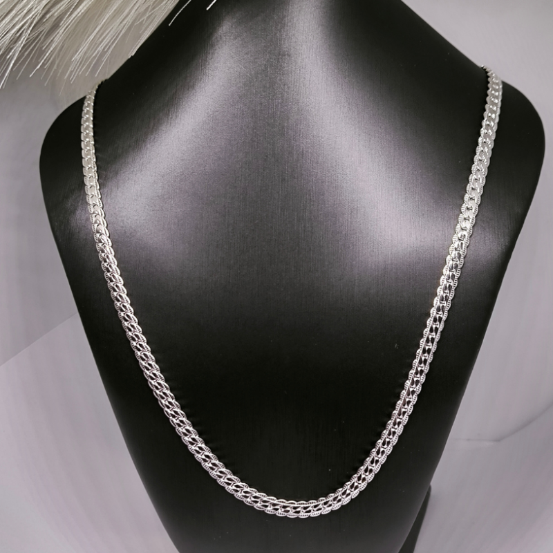 Massiivne hõbedavärvi kett