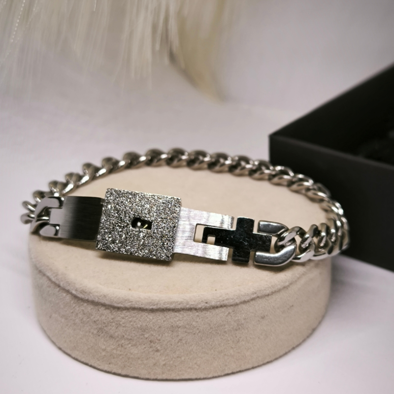 Ehtekomplekt paarile käevõru ja kaelakee