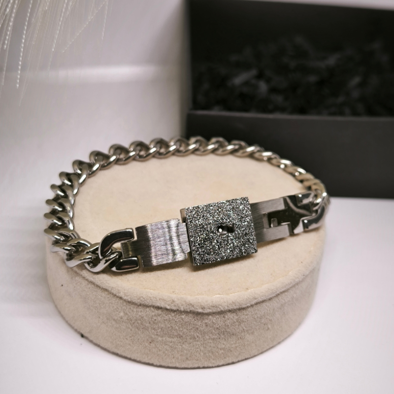 Ehtekomplekt paarile käevõru ja kaelakee