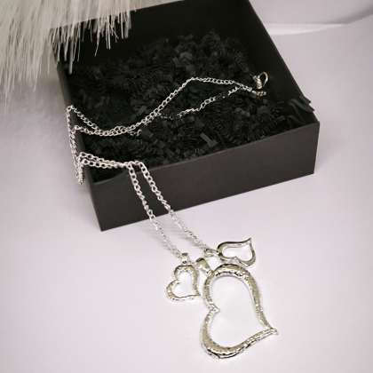 Kaelakee südametega