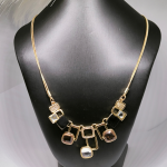 Klassikaline vintage-stiilis kaelakee