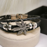 Nahast käevõru "Ganja"