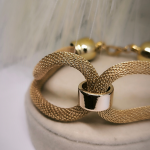 Eksklusiivse disainiga kaheosaline käevõru