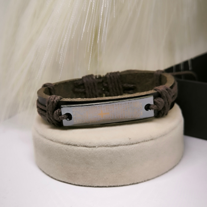 Nahast, moekas käevõru