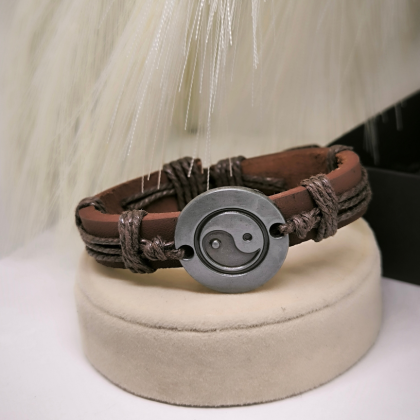 Nahast käevõru "Yin ja Yang"