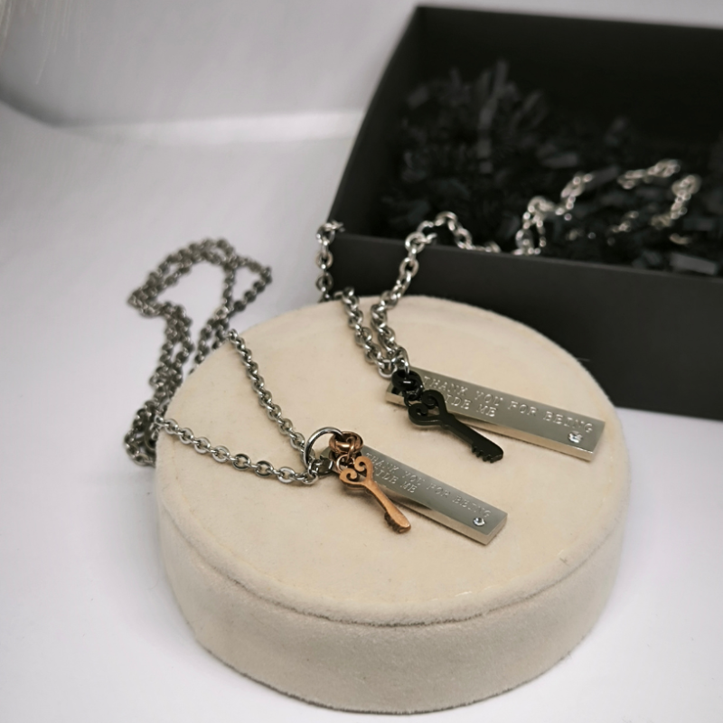 Roostevabast terasest ehete komplekt paarile