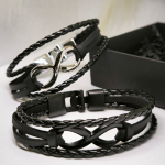 Hästi sobivate nahast käevõrude komplekt paaridele