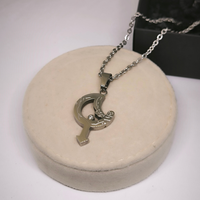 Kahekordne kaelakee paaridele kaunistustega