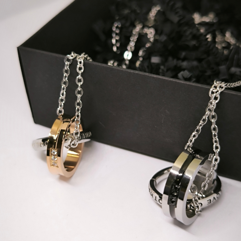 Kaelakeede komplekt paaridele "Romantika"