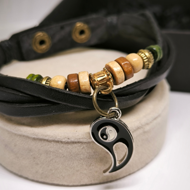 Nahast käevõrude komplekt paarile "Yin ja Yang"