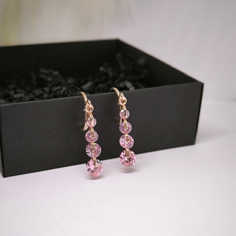 Pikad kõrvarõngad "Kristallide mäng"