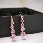 Pikad kõrvarõngad "Kristallide mäng"