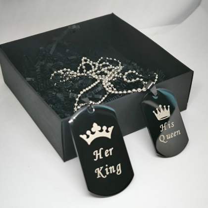 Kaelakeede komplekt paarile "King and Queen"