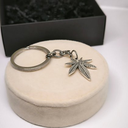 Võtmehoidja "Kanep"