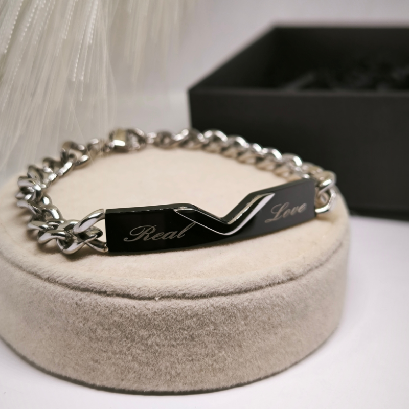 Käevõrude komplekt paarile "Tõeline armastus"