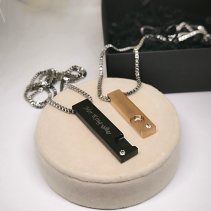 Roostevabast terasest kaelaehted paarile Her King - His Queen