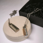 Ristkülikukujuline kaelakeede komplekt