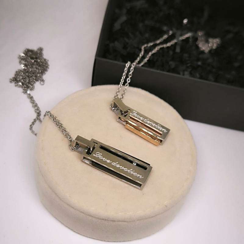 Ristkülikukujuline kaelakeede komplekt