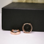 Rõngakujulised minimalistlikud naiste kõrvarõngad